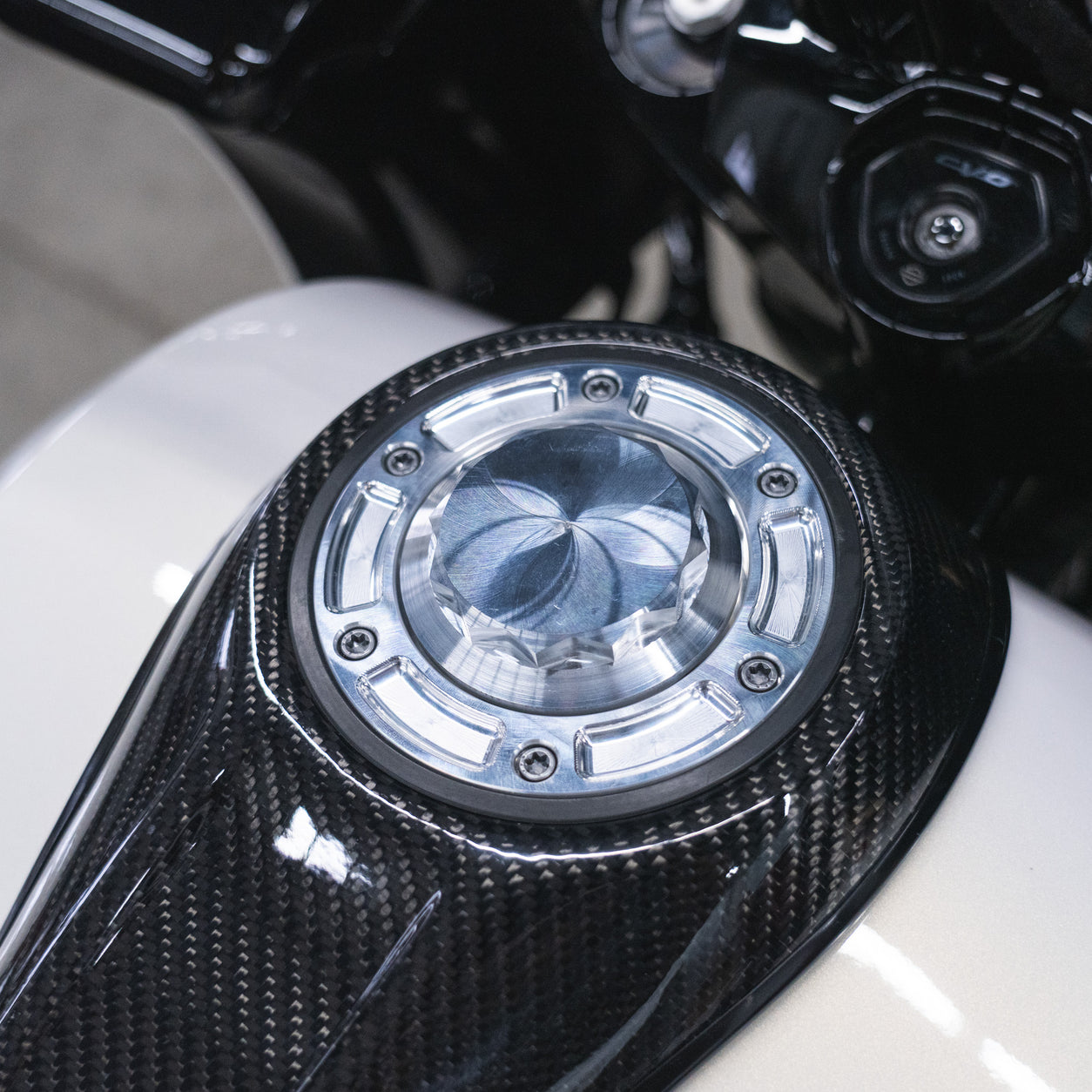 2023.5-2026 Touring Gas Cap Assembly Kit | 12pt Style